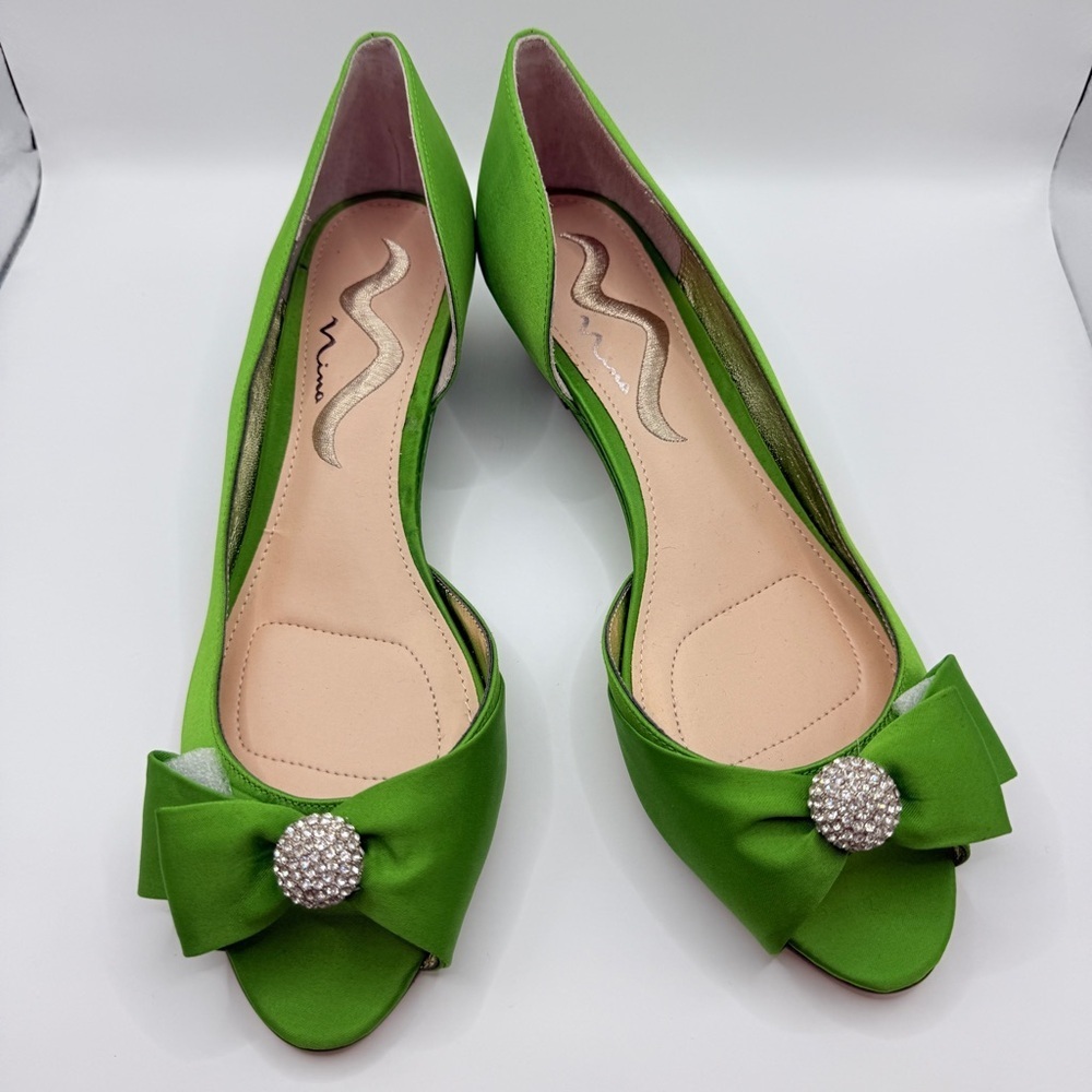 NWT Nina Green Satin Flats with Bow and Rhinestone Detail